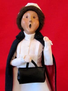 De colección Byers Choice The Carolers The Nurse cabello castaño con bolsa médica retirado 1998 - Imagen 1 de 5