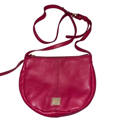 Bolso Bandolera Kooba Mujer Rojo Artesanal Con Diseño Media Luna Foto 1 de 4