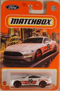 MATCHBOX #82 '19 Ford Mustang Coupe, 2021 issue (NEW in BLISTER) - Picture 1 of 2