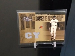 2005 Donruss Classics VIP Membership Steve Carlton game-used jersey /10 READ