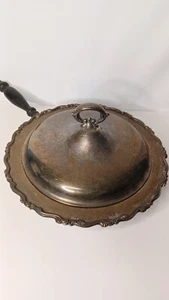Vintage Oneida Chafing Pan With Lid Silverplate Tureen Wood Handle Regal - Picture 1 of 9