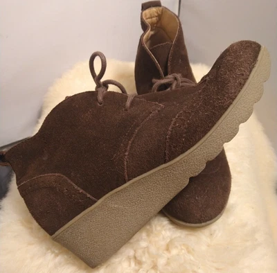 LANDS END WOMEN'S ANKLE BOOTS BOOTIES SUEDE WEDGE HEEL W/ TASSEL SIZE 9 B BROWN - Image 1 of 4