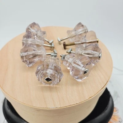 Lote de 8 perillas de gabinete de cristal de vidrio vintage ligeramente púrpura tiradores de cajón 1 1/4" Foto 1 de 4