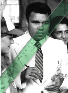 1x Foto von MUHAMMAD ALI - SW Pressefoto Vintage von 1984 Boxer Weltmeister USA - Bild 1 von 1