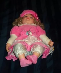 Cathay Collection porcelain doll Valentina Limited Edition 1353 of 5000 - Picture 1 of 2