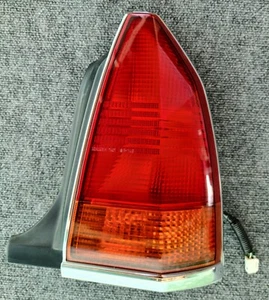 1996 1997 1998 1999 Toyota Crown Majesta Right Passenger Brake Tail Light Lamp - Picture 1 of 4