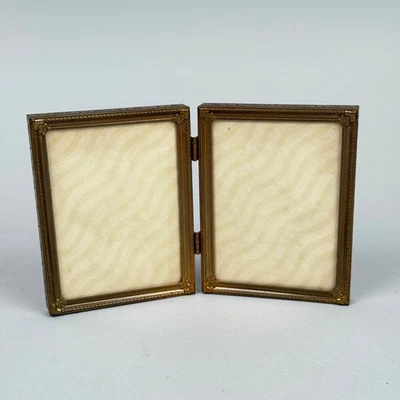 Marco de fotos doble de colección ornamentado con bisagras exhibición de mesa cobre Foto 1 de 4