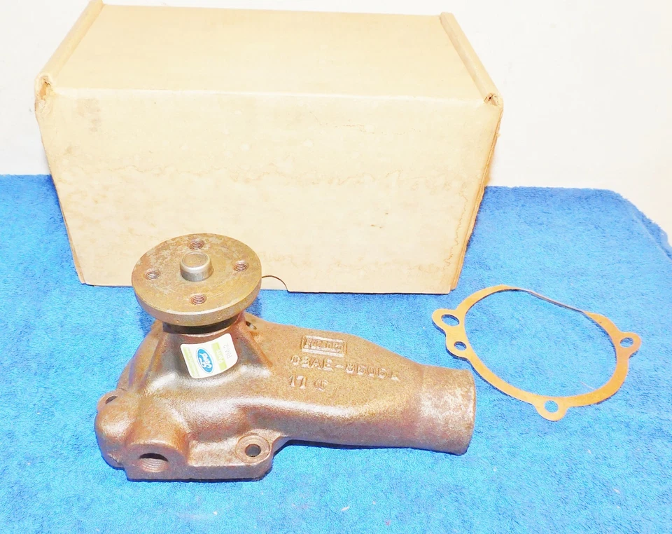 Ford Custom Galaxie F100 F250 E100 1965-1977 nuevo de lote reman 6 cilindros 240 300 bomba de agua Foto 1 de 4