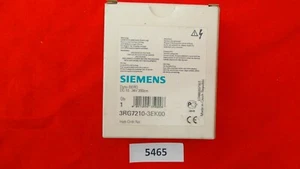 Siemens 3RG7210-3EK00 Simatic PXO610 K80, Reflex Light Sensor - Picture 1 of 5