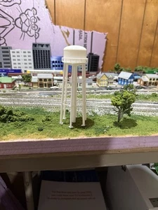 Torre de agua de almacenamiento - Escala N - Calibre 1:160 - No requiere montaje - Construido - Imagen 1 de 9