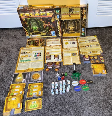 Escape Curse of  Temple Board Game Queen incl Sand of Fortune + Promo 2: Doomed - Image 1 of 4