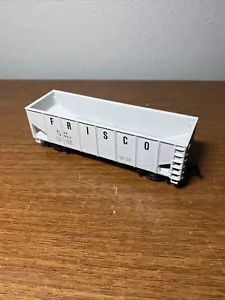 HO Scale Model Power 36' 2 Bay Open Hopper, Frisco Lines, Gray, #78903 BNOS M6 - Picture 1 of 7