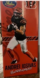 Cincinnati Bengals Bobble Andrei Iosivas 2025 Bobblehead Skyline Chili - NUOVO - Foto 1 di 2