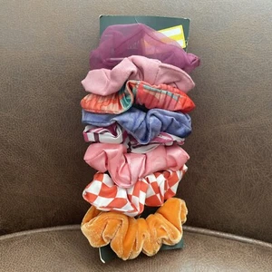 Juego de accesorios para el cabello multicolor brillante Twister Wild Fable 8pk - Imagen 1 de 5