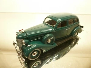 DEAGOSTINI AUTO LEGENDS ZIS-101/101A USSR - GREEN 1:43 - GOOD CONDITION - 102 - Picture 1 of 7