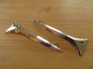 97-0877/8 CHROME TIMING & DRIVE SIDE NACELLE FLASH - TRIUMPH 3TA 5TA T100A PAIR - Picture 1 of 1