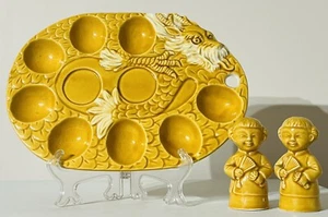 Vintage Ceramic Japanese Dragon Devilled Egg Dish with Salt & Pepper Shakers - Picture 1 of 5