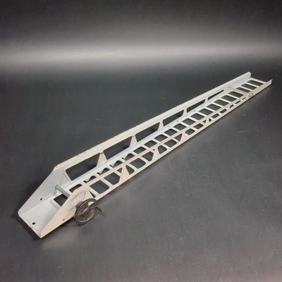 Conjunto de escalera aérea con pluma de escalera de metal para camión de bomberos Nylint NFD blanco Foto 1 de 4