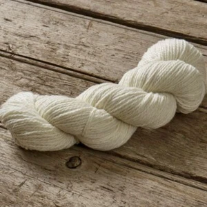 Undyed DK Woolly Non-Superwash Merino Wool Knitting and Crochet Yarn - Picture 1 of 2