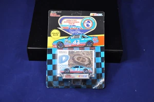 1992 Richard Petty Fan Appreciation Tour Dover Downs 1:64 diecast nuevo en paquete - Imagen 1 de 4
