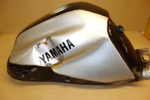 Tanque de combustible Yamaha TDM 850 TDM850 4TX 1996 depósito de gasolina abolladura dañado - Imagen 1 de 15