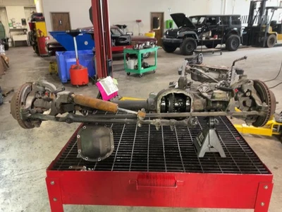 Used Front Axle Assembly Front 4WD fits: 2002 Jeep Wrangler Dana 30 LHD 3.73 rat - Image 1 of 4