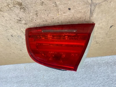 BMW 3 328i 335i E90 2009 2010 2011 pasajero derecho luz trasera interior OEM T5537 Foto 1 de 4