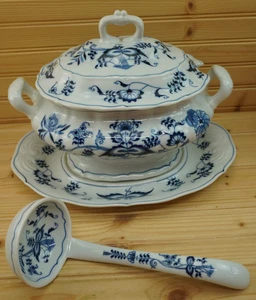 Blue Danube Soup Tureen with Lid, Ladle & Underplate, 4-Piece Set Japan (S42) - Picture 1 of 21