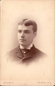 Cabinet Card Well Dressed Man  Pach Brothers Broadway New York circa 1895~1897 - Picture 1 of 1
