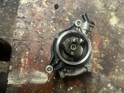 BMW Diesel Vacuum Pump Fits 5 Series E46 E60 E61 M47 7755142 - Image 1 of 3