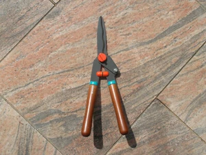 Gardena Ast/Strauchschere Neu aus dem Gartenhäuschen - Bild 1 von 2