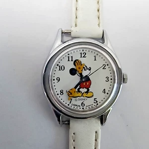 Vintage Mickey Mouse Lorus Quartz Watch by Disney with Moving Hands V515-6128 - Picture 1 of 6