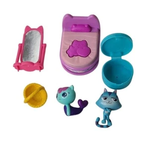 Konvolut 6 Gabbys Puppenhaus Zubehör Catrat Mercat Korb Bett Spiegel Box - Bild 1 von 11