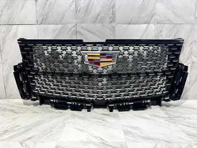 CADILLAC ESCALADE 2021-2024 MONTAJE REJILLA CENTRAL DELANTERA FABRICANTE DE EQUIPOS ORIGINALES 84830289 Foto 1 de 4
