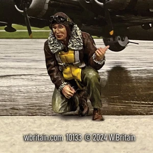 W.Britain 10133 U.S.A.A.F. Ball Turret Gunner Kneeling, 1943-45 (Britains) - Picture 1 of 2
