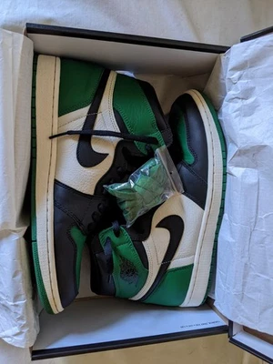 Talla 11 - Jordan 1 Retro Alto OG Verde Pino 2018 Foto 1 de 4