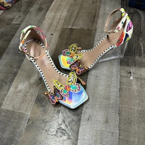 Betsey Johnson Women's Marloe Butterfly Vinyl Wedge Sandals Size 6.5M 6.5 - Picture 1 of 13