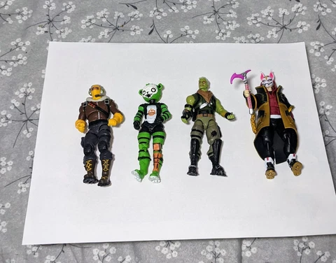 Fortnite Spooky Team Leader, Braniac, Drift, Raptor 4 Action Figure Lot Jazwares Cover