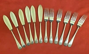 6 English Silverplate Fish Knives and 6 Fish Forks 9501 - Bild 1 von 6