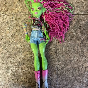 2022 MATTEL MONSTER HIGH G3 VENUS McFLYTRAP PUPPE MIT KLEIDUNG 2022 - Bild 1 von 7