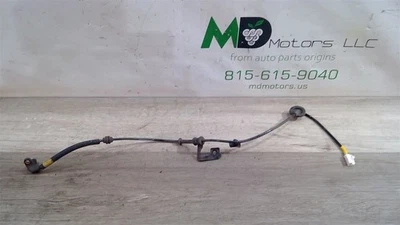 Sensor de velocidad ABS trasero derecho Hyundai Accent 2015-2017 OEM 95681-1R100 Foto 1 de 4