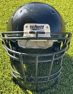 Casque de football Schutt DNA Pro Plus - Jeunesse petit - Noir avec masque noir - Photo 1 sur 11