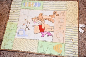K6 Vintage Disney WINNIE the POOH & Tigger & Piglet Crib Comforter Blanket - Picture 1 of 4