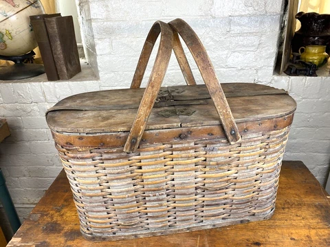 C.1915 Hawkeye Refridgerator Basket, Double Lid, Tin Lined, Handles Complete Cover