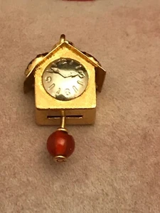 Reloj de cuco de oro de dos tonos de 18 quilates casa de pájaros colgante encanto 5,3 gramos - Imagen 1 de 8