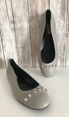 $545 BALENCIAGA Gray 'Gris Perle' Lambskin Silver Studded Ballet Flats 39 7.5 - Image 1 of 4