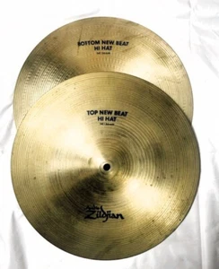 Avedis Zildjian 14" New Beat Hi-Hats - Picture 1 of 6