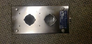 NEW SQUARE D 9001 KYC2 CONTROL STATION 9001-KYC-2 STAINLESS STEEL 2 HOLE 600v - Picture 1 of 6