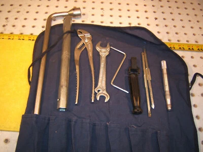 Mercerdes 91-93 W201 190E in Rear trunk Genuine 1 set of 11 Tools,blue 1 Pouch - Image 1 of 4