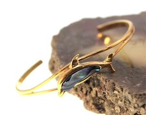 Ariki Abalone Shell Dolphin Bracelet Cuff 22kt Gold Plated - Picture 1 of 4